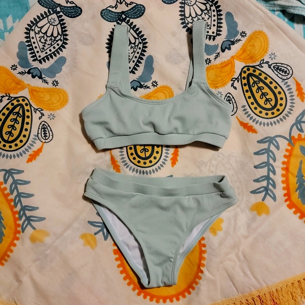 Swim suit